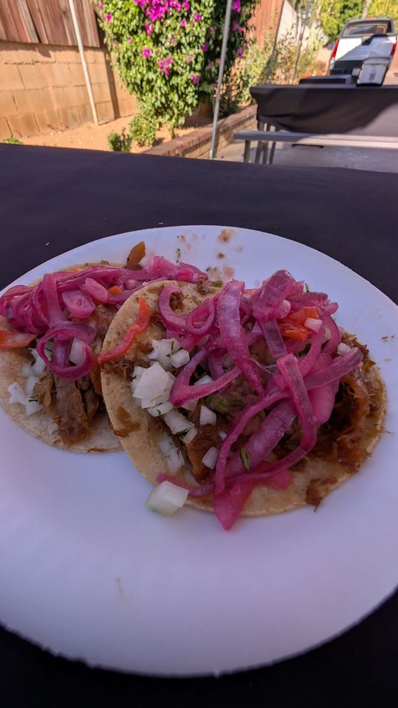 Carnitas Mi Apa Logo