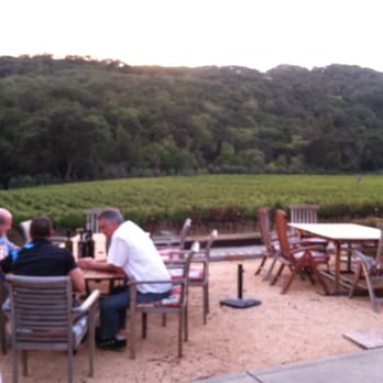 Eagle Eye Winery - Perfect for group tasting - Wineries Near Me - Napa, California Eagle Eye Winery - Perfect for group tasting - Wineries Near Me - Napa, California