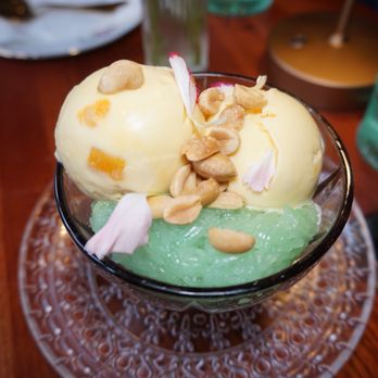 Kaew Jao Jorm Thai Restaurant - Mango ice cream with sticky rice - Thai Near Me - Brooklyn, New York Kaew Jao Jorm Thai Restaurant - Mango ice cream with sticky rice - Thai Near Me - Brooklyn, New York