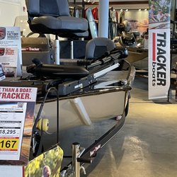 Bass Pro Shop - Bass boat