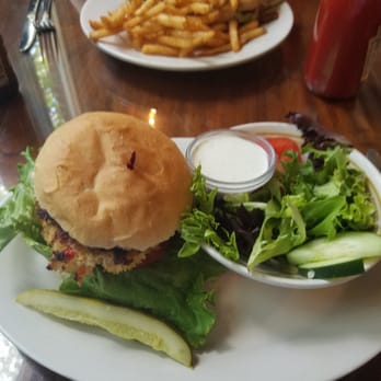 Spotted Dog - Carolina Crab Cake sandwich: tasty with a nice bourbon twist - Vegetarian Near Me - Carrboro, North Carolina Spotted Dog - Carolina Crab Cake sandwich: tasty with a nice bourbon twist - Vegetarian Near Me - Carrboro, North Carolina