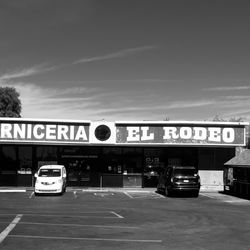 Super Carniceria El Rodeo - Front door