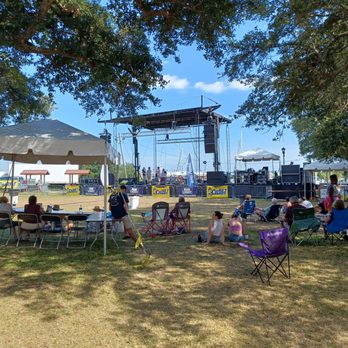 Bartram Park - Looks like the today :-) It's a party all weekend!! - Parks Near Me - Pensacola, Florida Bartram Park - Looks like the today :-) It's a party all weekend!! - Parks Near Me - Pensacola, Florida