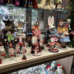 A Coastal Christmas - Alice in wonderland