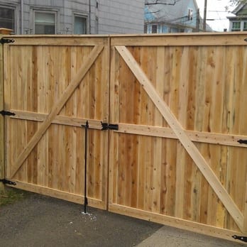 R & R Fence - Fences & Gates Near Me - New Haven, Connecticut R & R Fence - Fences & Gates Near Me - New Haven, Connecticut