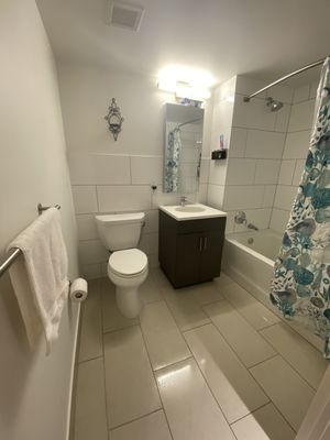 Bathroom Basic/Deep Cleaning - Cleaning an affordable luxury bathroom requires attention to detail and high-end finishes. Client was extreme satisfied with the results! Our team is focused on providing high quality services to promote affordable cleaning! Bathroom Basic/Deep Cleaning - Cleaning an affordable luxury bathroom requires attention to detail and high-end finishes. Client was extreme satisfied with the results! Our team is focused on providing high quality services to promote affordable cleaning!