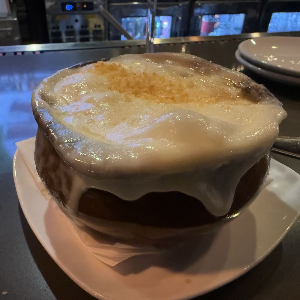 Grand Tavern Troy - French Onion Soup - 9.4/10 - New American Near Me - Troy, Michigan