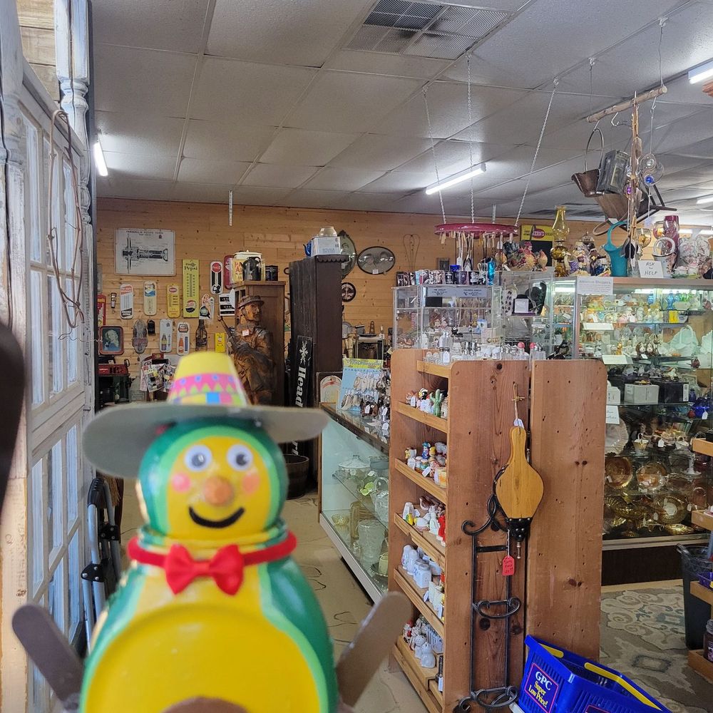 Antique Mall - Arts & Crafts Near Me - Pigeon Forge, Tennessee Antique Mall - Arts & Crafts Near Me - Pigeon Forge, Tennessee