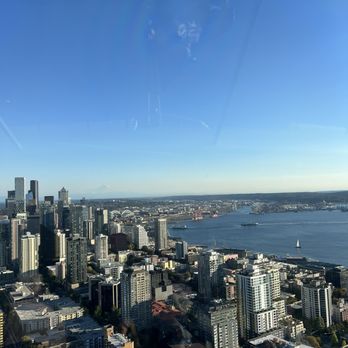Space Needle - Downtown Seattle view - Landmarks & Historical Buildings Near Me - Seattle, Washington Space Needle - Downtown Seattle view - Landmarks & Historical Buildings Near Me - Seattle, Washington