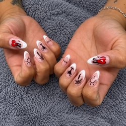 Italia Nails