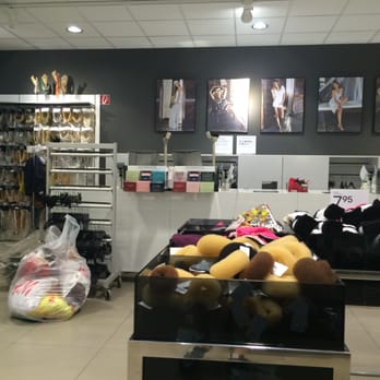 H & M - Men's Clothing Near Me - Schwerin, MV