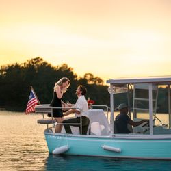 Austin Rental Boats - Plan your proposal with us!