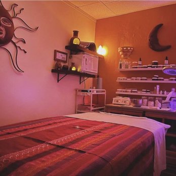 En Las Nubes - Facial Room - Massage Near Me - Fresno, California