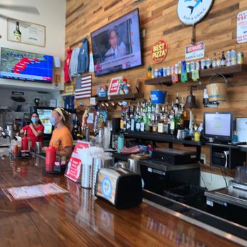 Barracuda's Bar & Grill - Barracuda Bar Brunching! - Bars Near Me - Ocean City, Maryland