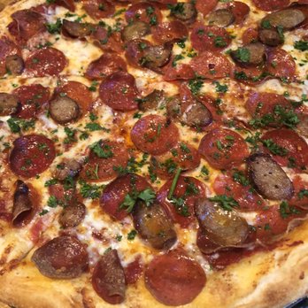 Old Chicago Pizza + Taproom - Pizza Near Me - OLATHE, Kansas