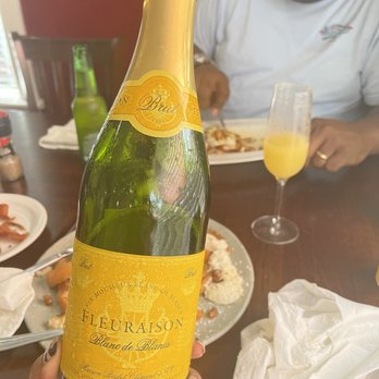 SmokeStacks Cafe - Mimosas! - Wine Bars Near Me - Raleigh, North Carolina SmokeStacks Cafe - Mimosas! - Wine Bars Near Me - Raleigh, North Carolina