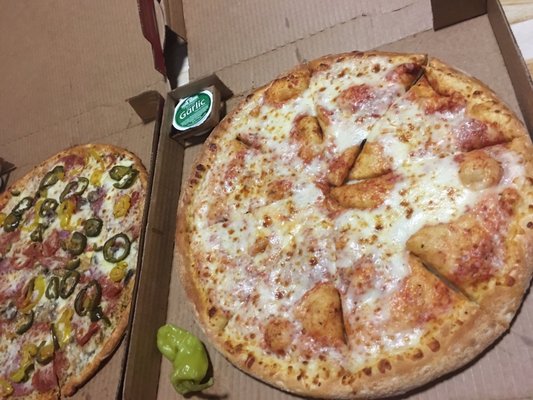 Papa Johns Pizza 11 Photos 49 Reviews Pizza 17003 Bear Valley Hesperia Ca Restaurant Reviews Phone Number Menu