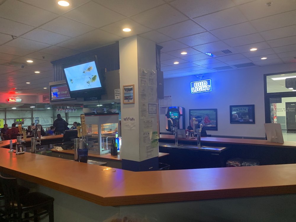 Replays Bar & Grill Image