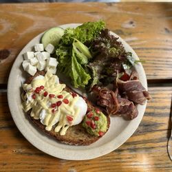 Kaffeesaurus - I forget the name of the dish, but it was an eggs Benedict breakfast. Also very good.