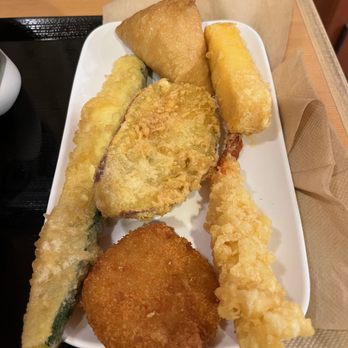 Marugame Udon - Tempura shrimp, sweet potato, zucchini, inari, potato croquette - Japanese Near Me - Honolulu, Hawaii Marugame Udon - Tempura shrimp, sweet potato, zucchini, inari, potato croquette - Japanese Near Me - Honolulu, Hawaii