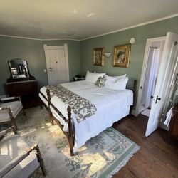 Bath Street Inn