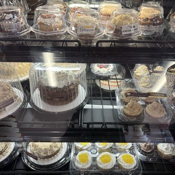 Milly's Bakery - Cakes - Bakeries Near Me - Saint Paul, Minnesota