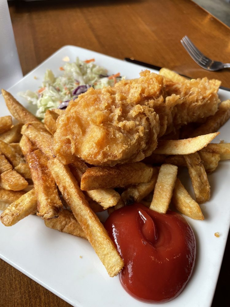 Salty's Fish & Chips Logo