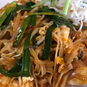 Moo Dang - Pad Thai Chicken & Shrimp - Thai Near Me - Reno, Nevada