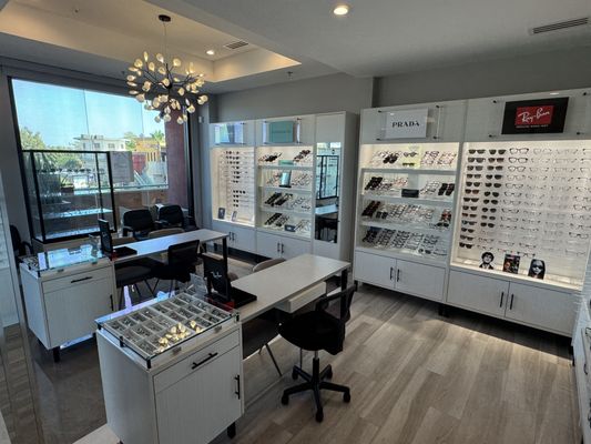 DIAMOND OPTOMETRY - Updated June 2026 - 28 Photos & 14 Reviews - 2700 ...