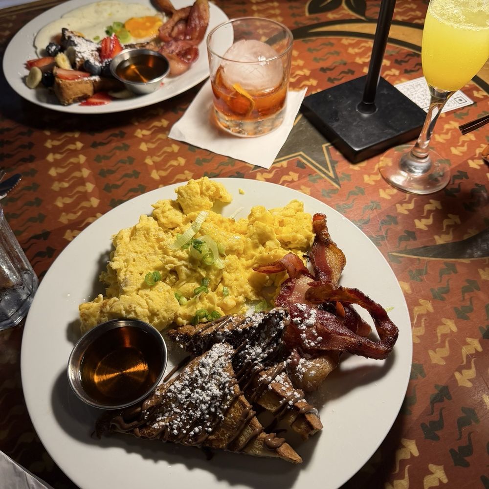 Abracadabra - The sampler with French toast - Breakfast & Brunch Near Me - San Juan, Puerto Rico