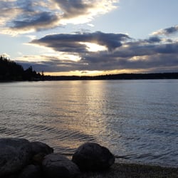 Fox Island Boat Launch - Beautiful place to watch the sunset in Gig Harbor.