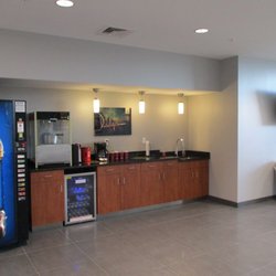 Shields Auto Center - Customer Lounge