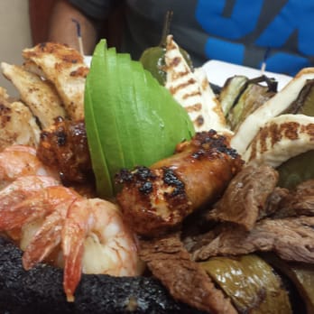 Antojitos Mexicanos Restaurant - Mexican Near Me - Paramount, California