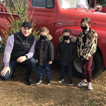 Santas Christmas Tree Farm - Christmas truck - Christmas Trees Near Me - Cutchogue, New York