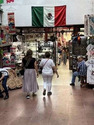 Mercado de Artesanías La Ciudadela by null