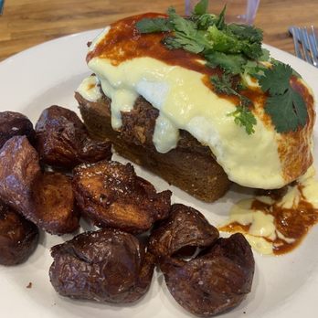 Phoebe's Diner - Barbecue pulled pork and red potatoes. Pulled pork Benny - American Near Me - Austin, Texas Phoebe's Diner - Barbecue pulled pork and red potatoes. Pulled pork Benny - American Near Me - Austin, Texas