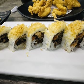 ENSUI SUSHI - Salmon Skin Roll - Sushi Bars Near Me - Del Mar, California