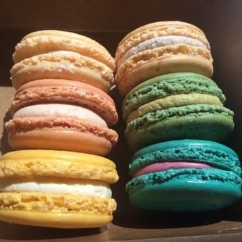 La Tour Cafe - Macarons - Cafes Near Me - Honolulu, Hawaii