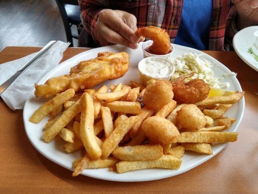 Dave's Fish & Chips by null