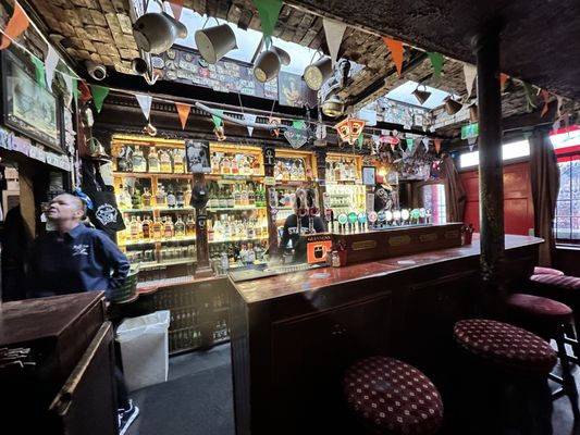 The Brazen Head by null