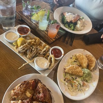 BJ's Restaurant & Brewhouse - Deep dish pizza - New American Near Me - Miami, Florida