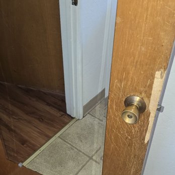 Motel 6 - Broken doors - Hotels Near Me - Fort Bragg, California Motel 6 - Broken doors - Hotels Near Me - Fort Bragg, California
