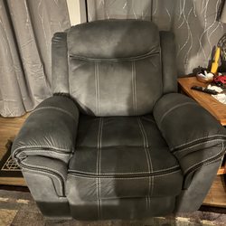 American Furniture Warehouse