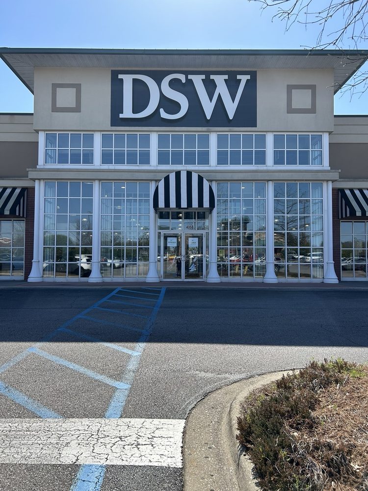 Reviews of DSW DESIGNER SHOE WAREHOUSE Updated September 2024 46 Photos & 21 Reviews 4350