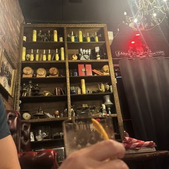 Apothecary 330 - Bar nick-nacks - Cocktail Bars Near Me - Fort Lauderdale, Florida Apothecary 330 - Bar nick-nacks - Cocktail Bars Near Me - Fort Lauderdale, Florida