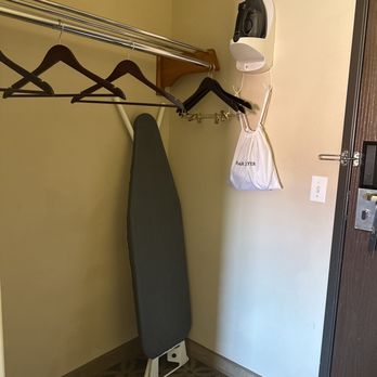 Holiday Inn Express - Show Low - Iron, Ironing board, blow dryer - Hotels Near Me - Show Low, Arizona Holiday Inn Express - Show Low - Iron, Ironing board, blow dryer - Hotels Near Me - Show Low, Arizona