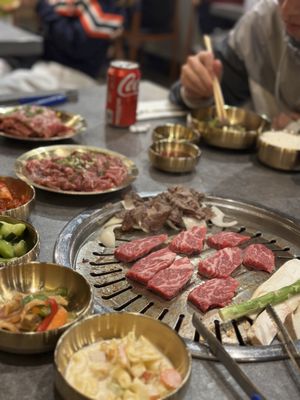 Kim's BBQ Korean BBQ Cuisine 고기집 by null