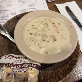 Bob Chinn's Crab House - New England Clam Chowder Soup - Seafood Near Me - Wheeling, Illinois