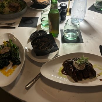 Anna's Table - Wagyu bavette - Bars Near Me - Leominster, Massachusetts