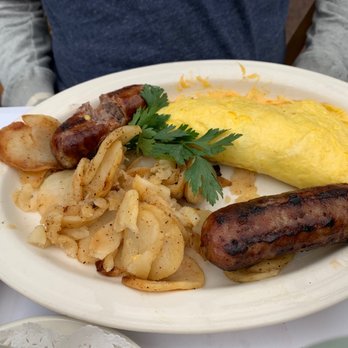 Maggie Mays - Mushroom and cheese omelette - American Near Me - Bayside, New York